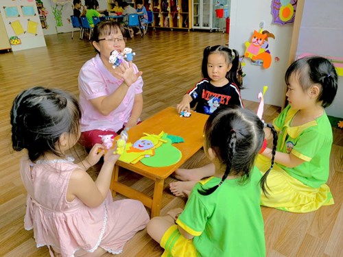 Hoạt động vui chơi
Lớp Chồi 1