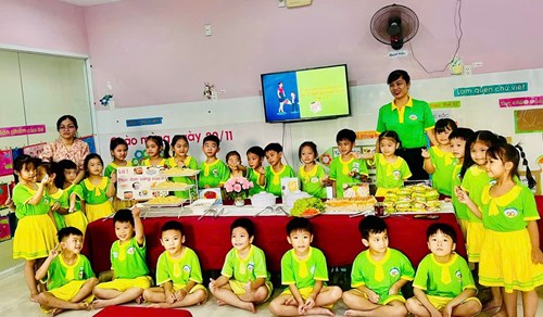 🏡🏡thao diễn giờ ăn sáng chào mừng 42 năm ngày nhà giáo việt nam 20/11🏡🏡
