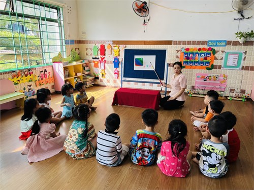 Giờ học của lớp Chồi 2