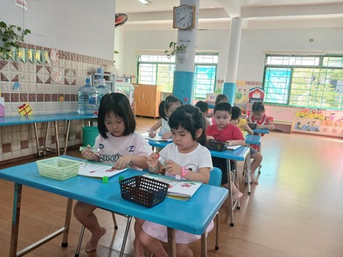 Giờ học của lớp Chồi 2