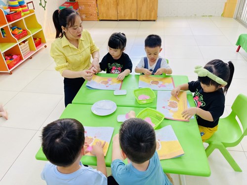 Giờ học của nhóm Sơn ca 1