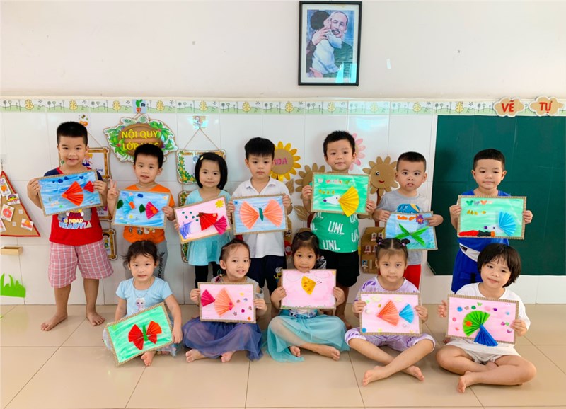 Tạo hình sáng tạo từ quạt giấy _ GV Nguyễn Thị Ngọc Trâm lớp Chồi 2
