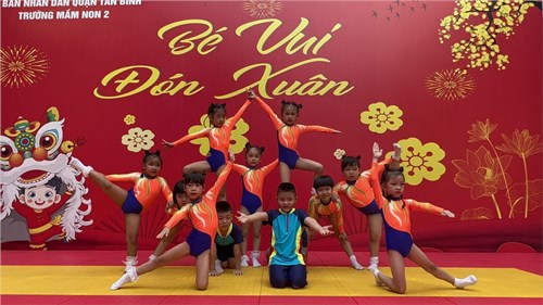 Tiết mục Xúc xắc xúc xẻ của các bé đội tuyển nhịp điệu Khối Lá