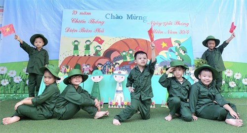 Chào mừng kỷ niệm 49 năm ngày giải phóng miền nam, thống nhất đất nước (30/4/1975 - 30/4/2024) và kỷ niệm 70 năm chiến thắng điện biên phủ (7/5/1934 - 7/5/2024)