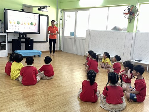 Lqvt: sắp xếp theo quy tắc 