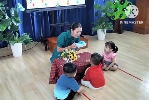 Đế tài: Kỹ Năng Gấp Khăn