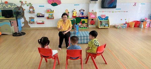 Đề Tài : Nhận Biết Màu Đỏ