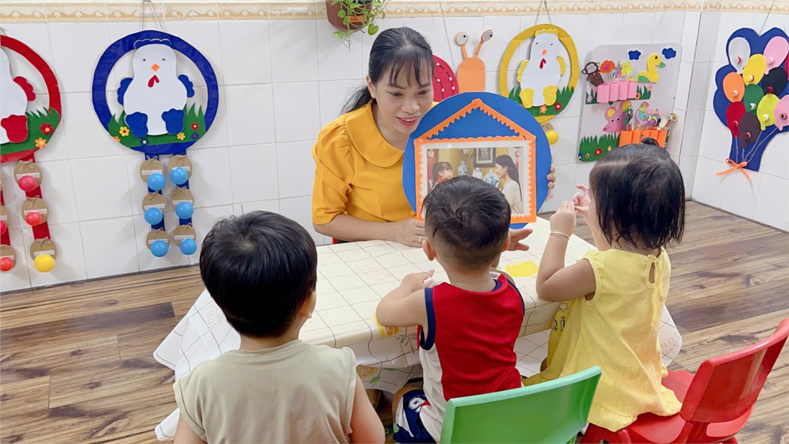 Đề tài: Bé Nói Lời Cảm Ơn
Nhóm lớp: Nhà trẻ ( 18 - 36 tháng)