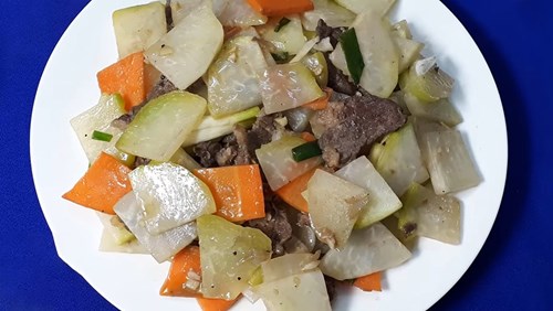 Hướng dẫn phụ huynh cách chế biến món ăn  Thịt bò xào su su, cà rốt 