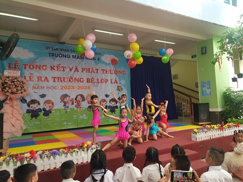 Lễ tổng kết, phát thưởng và lễ ra trường các bé khối lá năm học 2023-2024