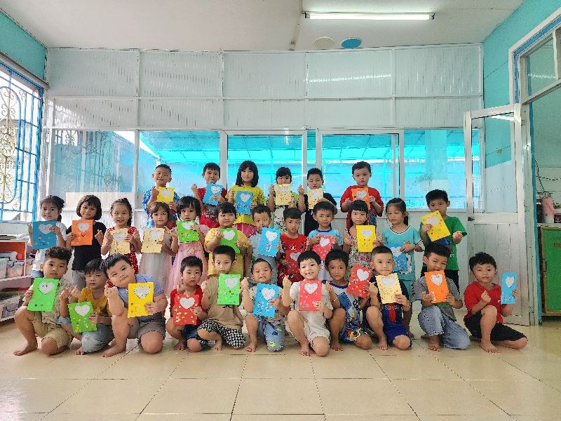 Các bé rất vui vẻ hào hứng, hạnh phúc khi tham gia vào các hoạt động: giờ học, vui chơi, lễ hội...
