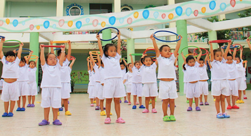 Cẩm nang chăm sóc sức khỏe cho trẻ ở nhà và ở trường mầm non - khối lá