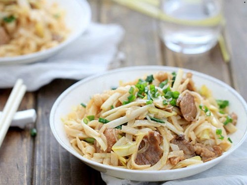 Phở xào bò khối Mầm