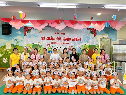 Hội thi:   Bé chăm sóc răng miệng 