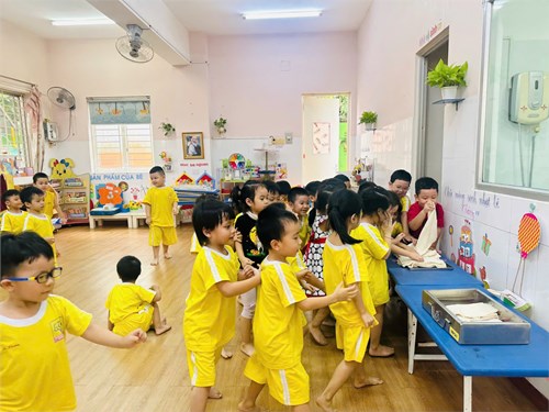 Kỹ năng thoát hiểm khi có cháy