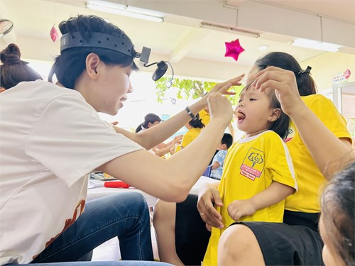 Khám sức khỏe định kỳ lần 2 - Lớp Thỏ Trắng 2
