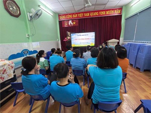 💐💐💐 Hội nghị trù bị Cán bộ, Công chức, Viên chức, Người lao động - Năm học 2024-2025 🌻🌻🌻
