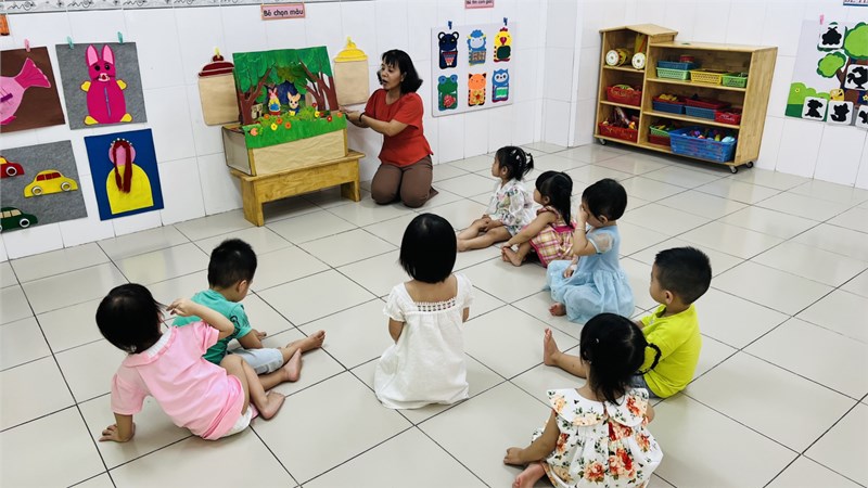 Chuyên để : Đổi mới tổ chức hoạt động phát triển ngôn ngữ - cô Hồng Vân