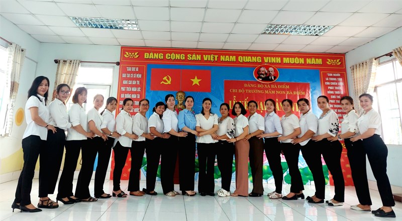 Ngày 15/07/2024 Chi bộ Trường Mầm Non Bà Điểm đã kết nạp thêm một Đảng viên mới