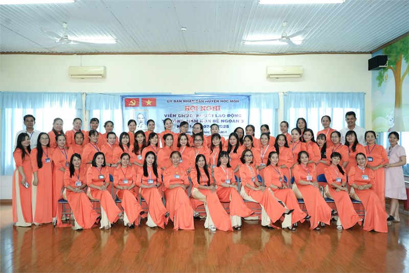 Ngày 19/10/2024, lúc 09 giờ 00 phút, Trường Mầm non Bé Ngoan 3 tổ chức Hội nghị Viên chức-Người lao động năm học 2024-2025