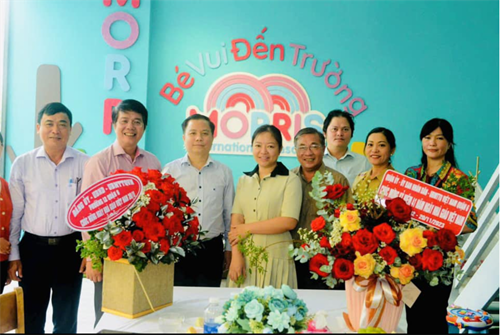 Trường mầm non bé vui đến trường hân hạnh được đón tiếp đoàn quận uỷ - uỷ ban nhân dân - ubmttq việt nam quận 6 đến thăm và chúc mừng kỷ niệm 41 năm ngày nhà giáo việt nam 20/11