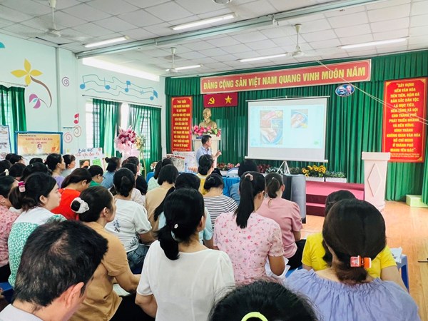Trường Mầm non Bình Chiểu tham gia Tập huấn phòng chống ngộ độc thực phẩm và các biện pháp phòng chống ngộ độc thực phẩm năm học 2024-2025