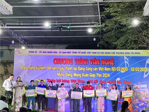 Ngày 20/01/2024 Trường Mầm non Bình Trị Đông tham gia đêm văn nghệ chào mừng kỷ niệm 94 năm ngày thành lập Đảng Cộng sản Việt Nam (03/02/1930 - 03/02/2024) tiến tới mừng Đảng, mừng Xuân Giáp Thìn 2024 với chủ đề  Ngày hội hàng Việt Nam - Vui Tết cùng người lao động 