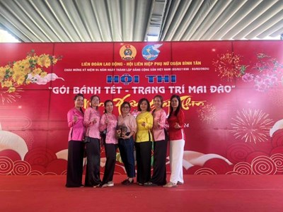 Sáng ngày 03/02/2024 CĐCS Trường Mầm non Bình Trị Đông tham gia hội thi “Gói bánh tét- trang trí mai đào” mừng Xuân giáp Thìn tại LĐLĐ quận Bình Tân