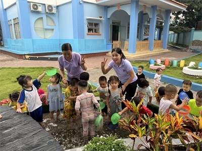 Cùng nhau bắt cá