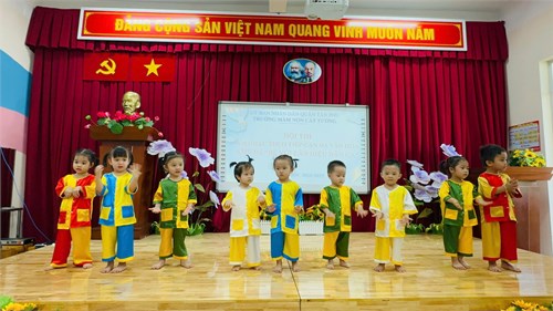Trường Mầm non Cát Tường tổ chức Hội thi hoạt động âm nhạc theo tiếp cận đa văn hoá với chủ đề “Bé với làn điệu dân ca” năm học 2024-2025