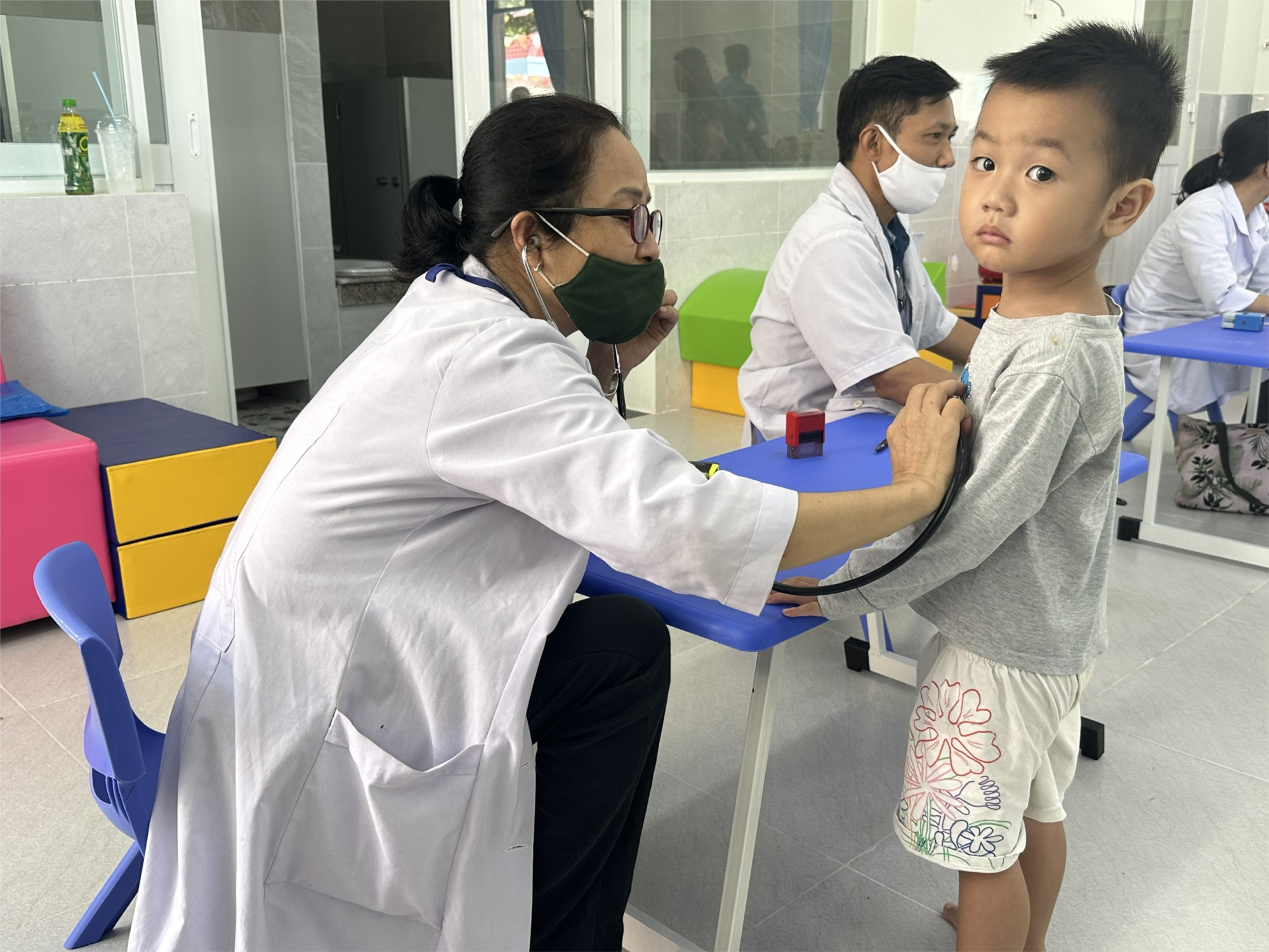 Trường Mầm non Cúc Hoạ Mi tổ chức khám sức khoẻ Lần I cho học sinh năm học 2023 - 2024