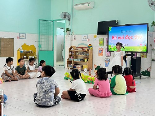 Chuyên đề tổ chức các hoạt động làm quen với thơ
