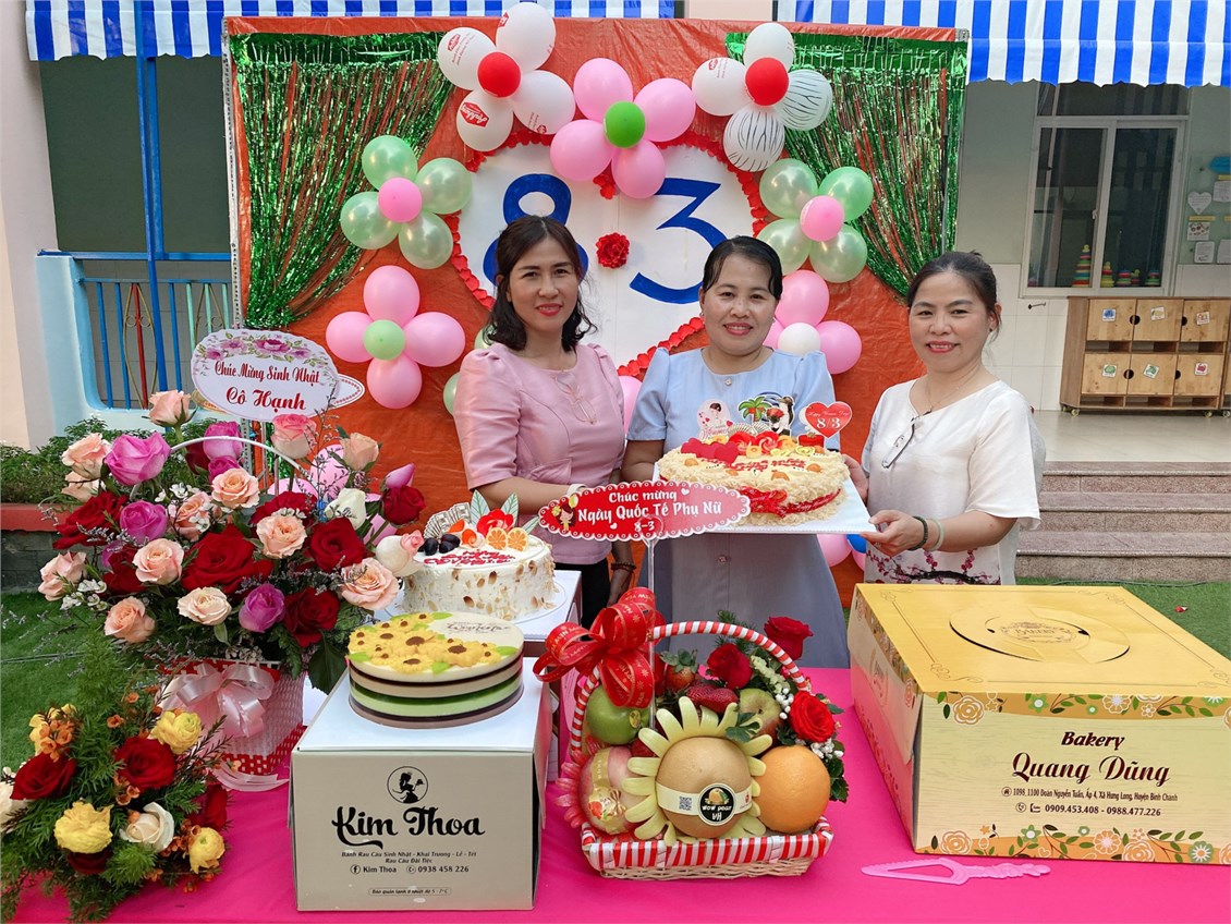 Công đoàn cơ sở trường mầm non hoa hồng 2 tổ chức họp mặt chào mừng kỷ 114 năm ngày quốc tế phụ nữ (08/03/1910 - 08/03/2024).