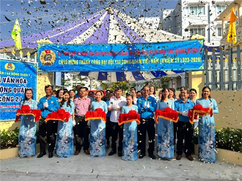 Lễ phát động   Ngày hội trồng cây  và Khánh thành sân sinh hoạt Nhà văn hóa Lao động quận 7.