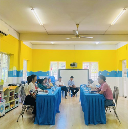 Trường mầm non Hoa Hồng đón đoàn giám sát của Trung tâm kiểm soát bệnh tật Thành Phố (HCDC).