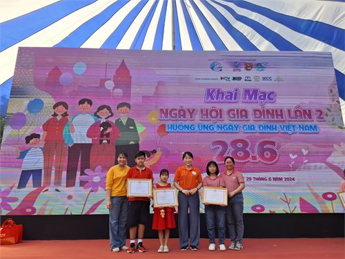 Trường Mầm non Hoa Hồng tham gia   Ngày hội Gia đình Việt Nam 28/6 năm 2024 