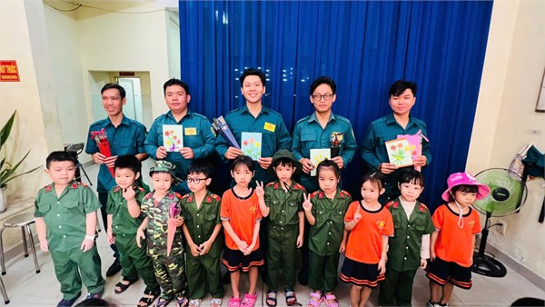 Trường mầm non hoa lan tổ chức các hoạt động kỉ niệm 80 năm ngày thành lập quân đội nhân dân việt nam (22/12/1944 - 22/12/2024)