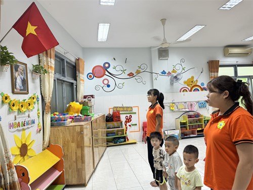 Mầm non Hoa mai Quận 3 chào cờ sáng ngày 08 tháng 7 năm 2024