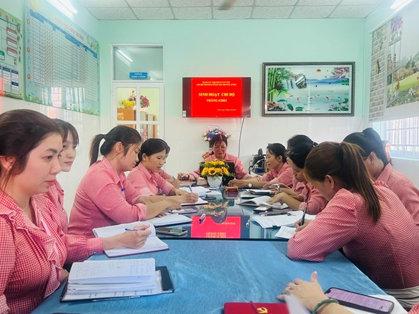 Sinh boạt chi bộ tháng 4/2024