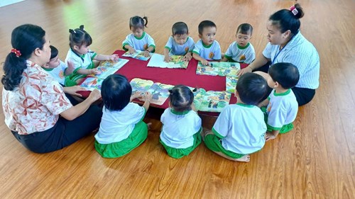 Lớp Cơm thường năm học 2024 - 2025 cùng cô Thu Minh - Bích Như