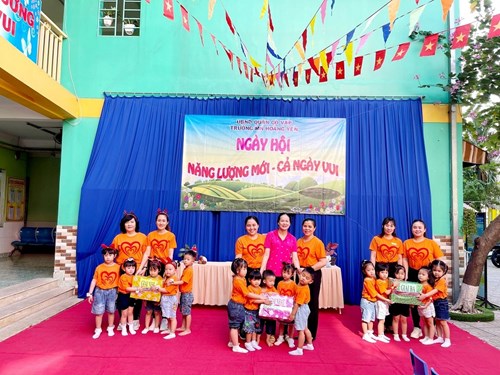 Chuyên đề “Năng lượng mới- cả ngày vui”.