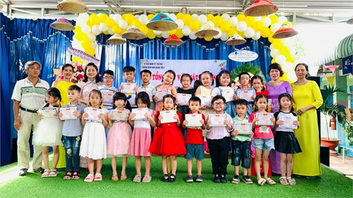Lễ tổng kết và phát thưởng năm học 2023-2024