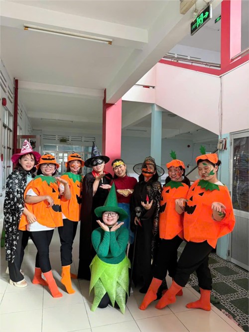 Trường mầm non hoa phượng hồng tổ chức lễ hội hóa trang halloween – vương quốc bí ngô