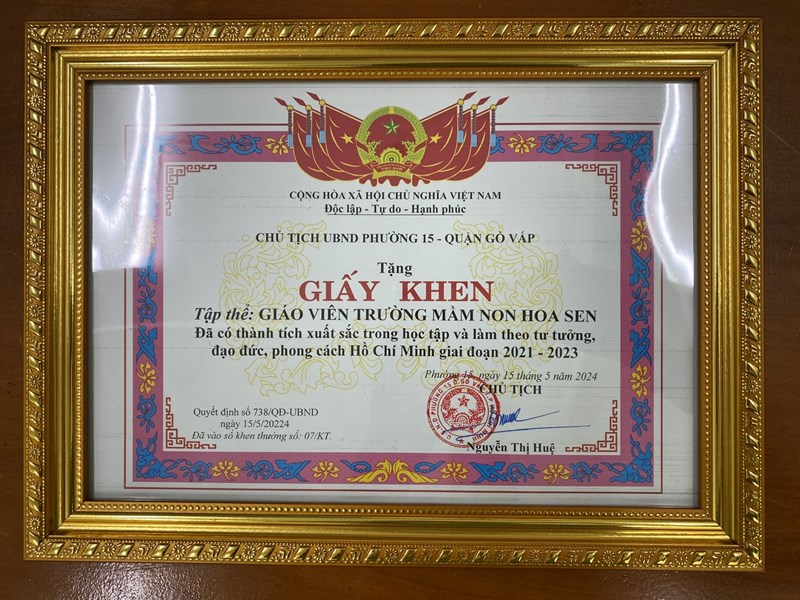Chúc mừng Tập thể giáo viên trường Mầm non Hoa Sen
