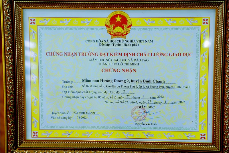 Chứng nhận Trường mầm non Hướng Dương 2 đạt Kiểm định chất lượng Giáo dục cấp độ 2