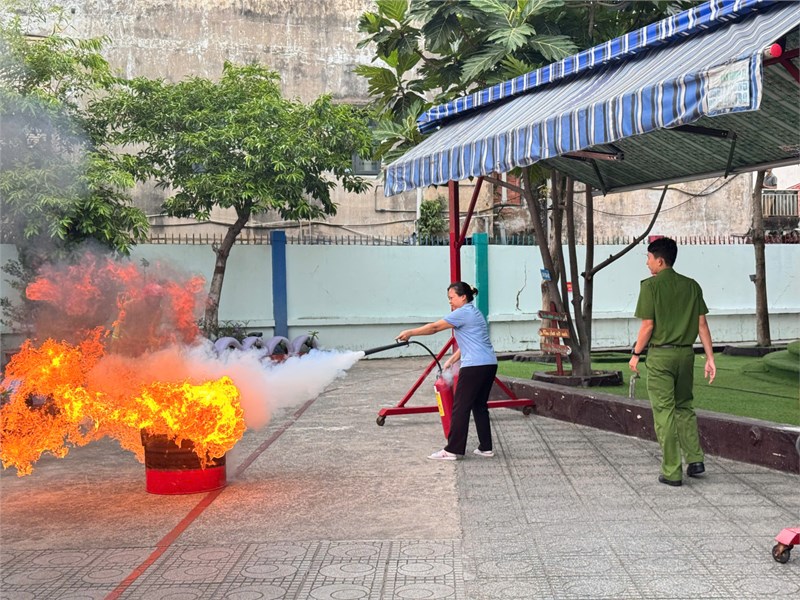 Tổ chức diễn tập phương án chữa cháy và cứu hộ, cứu nạn