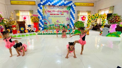 Lễ tổng kết năm học 2023-2024