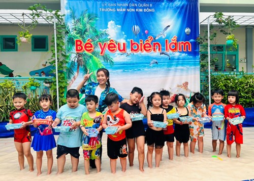🌴🐚👗🍦🍧🌴 Sáng 10/5/2024, Trường Mầm non Kim Đồng tổ chức sự kiện  Bé yêu biển lắm , đây là một trong những sự kiện hấp dẫn và mong đợi nhất trong năm học 2023 - 2024 không những đối với trẻ mà còn là sự mong đợi của Tập thể nhà trường.