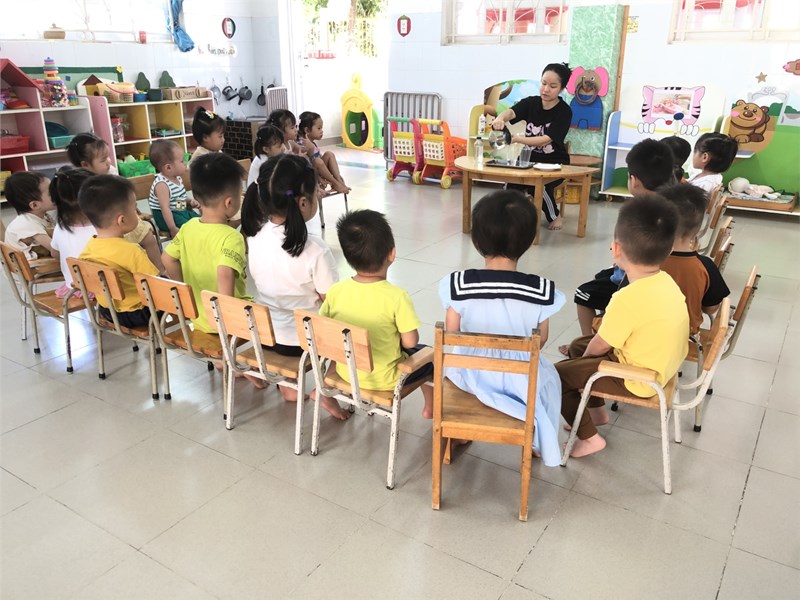 Kỹ năng rót nước