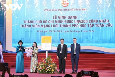 Lễ đón nhận Bằng công nhận thành viên Mạng lưới Thành phố học tập Toàn cầu của UNESCO